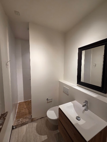 Sanitaire installatie en lavabo meubelmontage door Ruvatec